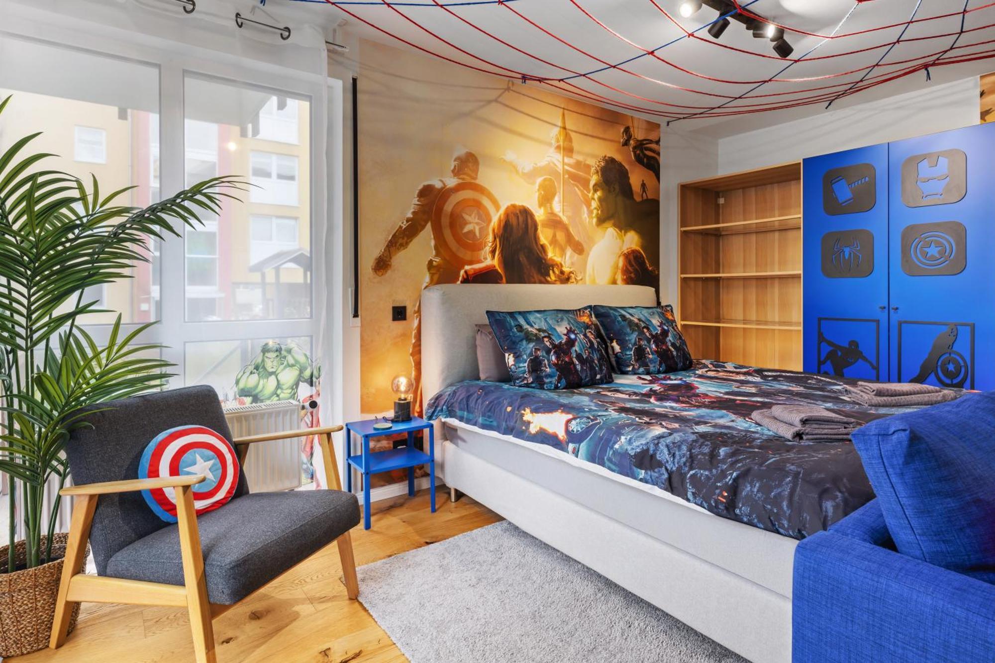 Edler Wohnraum Disney Marvel Studio Mit Balkon, Boxspringbett, Kaffeevollautomat, Lift & Parkplatz Chemnitz Exterior foto